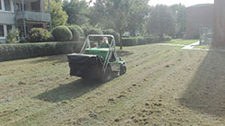 Vertikutieren - Stell-Werk Immobilienbetreuungs- und Verwaltungs-GmbH